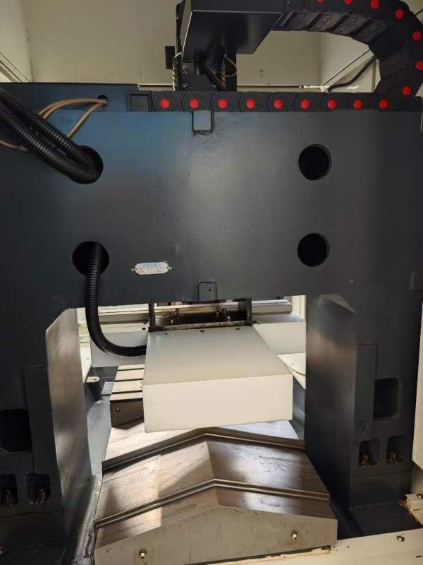 扬森 YS601A-H1雕铣机，工作台mm，三轴行程X600/Y500/.