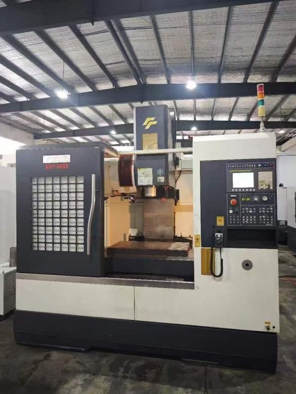 新到一台台湾友佳NBP800A加工中心，发那科系统，@尔发.