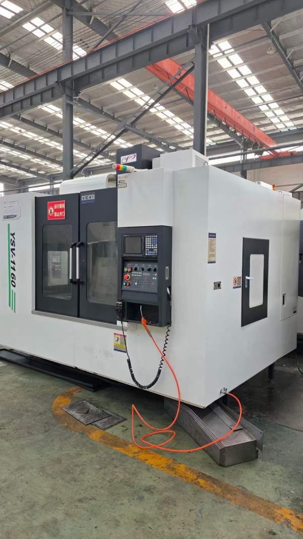 3台扬森YSV1160 立式加工中心三轴行程：00mm罗毅主轴B.