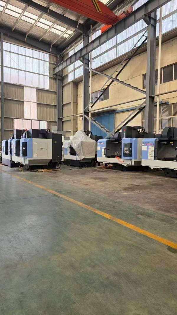 新到一批斗山加工中心，斗山415，斗山515，斗山655，.