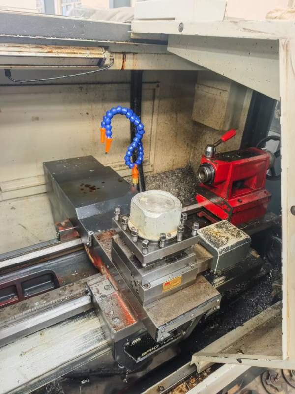 4065小数控车俩台，西门子系统