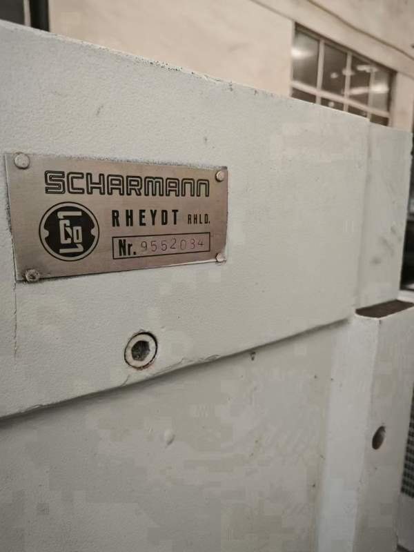 出售一台原装进口镗床，镗杆直径80，工作台1100x1400.