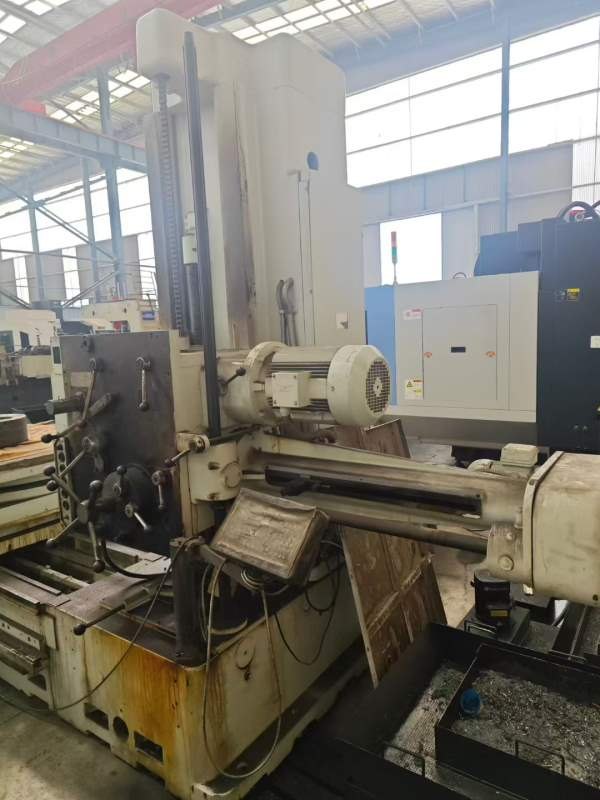 出售德国沙尔曼95年产卧式镗床，后改数显，镗杆直径80.