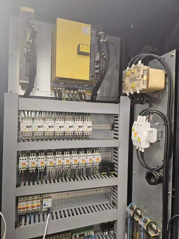 刚到货同款俩台精品斗山DNM415，三轴线轨，三轴行程76.