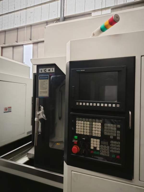 厦门扬森 YS601A-H1雕铣机，工作台mm，三轴行程X600/Y.