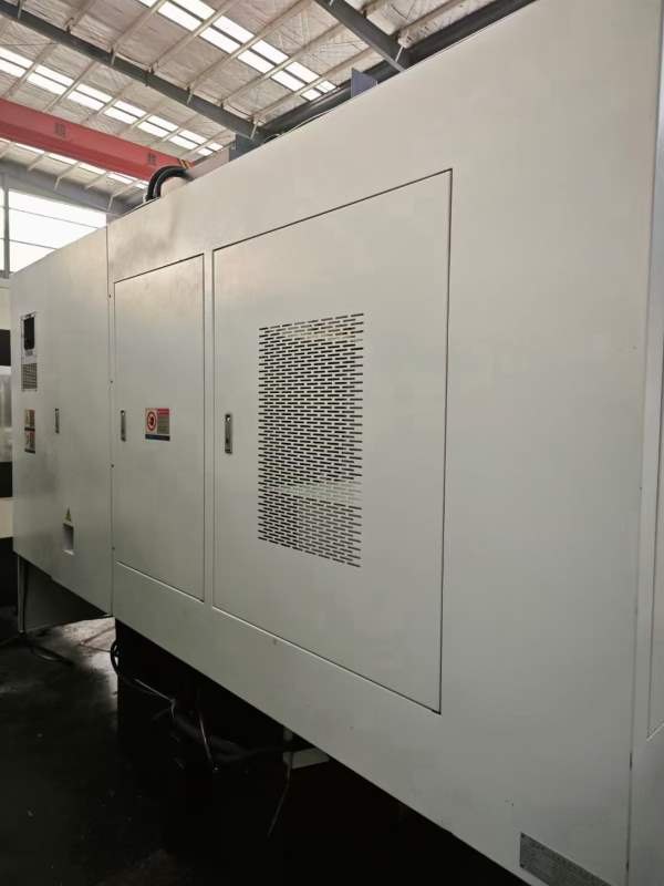 扬森1160立加，同款3台，，BT40主轴转速10000转，三轴.