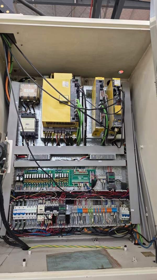 厦门扬森YSL-1890立式加工中心工作台 发那科MD系统带2.