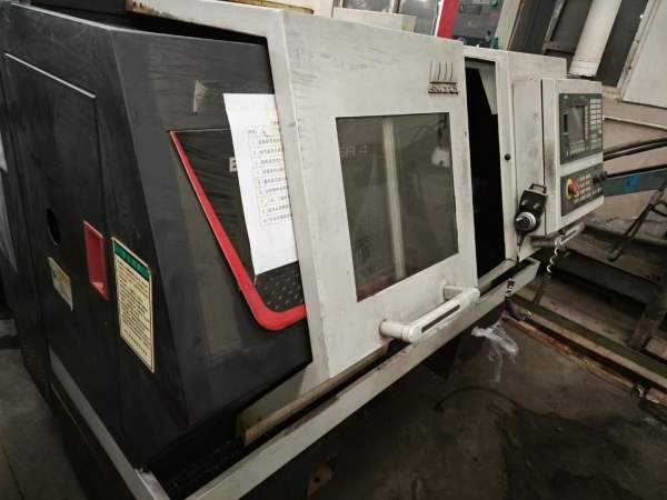 两台沈阳4065数控车床，西门子系统，导轨无伤，运行状.