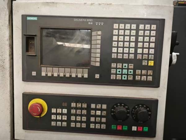 两台沈阳4065数控车床，西门子系统，导轨无伤，运行状.