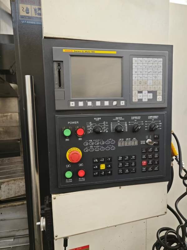 扬森1375加工中心，BT50主轴，两线一硬床身，发那科系.