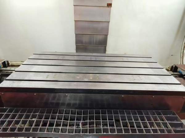 2022年上海吉集1380加工中心发那科OI-MFPlus系统，BT5.