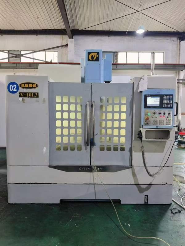 工厂在位一台台湾兆群1060两线一硬一台数控铣，三菱70.