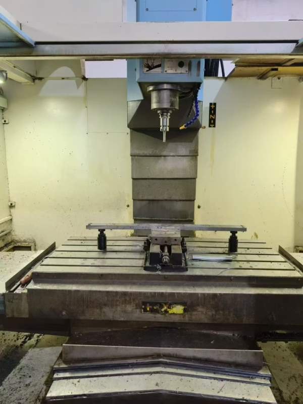 工厂在位一台台湾兆群1060两线一硬一台数控铣，三菱70.