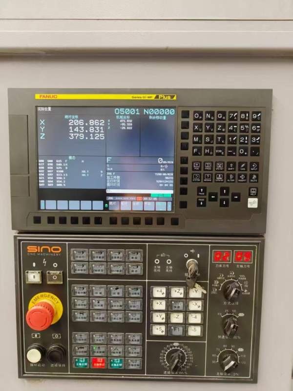 新诺（皖南）V8加工中心年份：2022年系统：发那科OI-M.