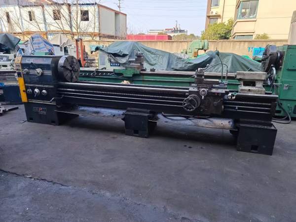 刚刚到货:精品宝鸡CS6150C3米车床，主轴孔105c，低价.