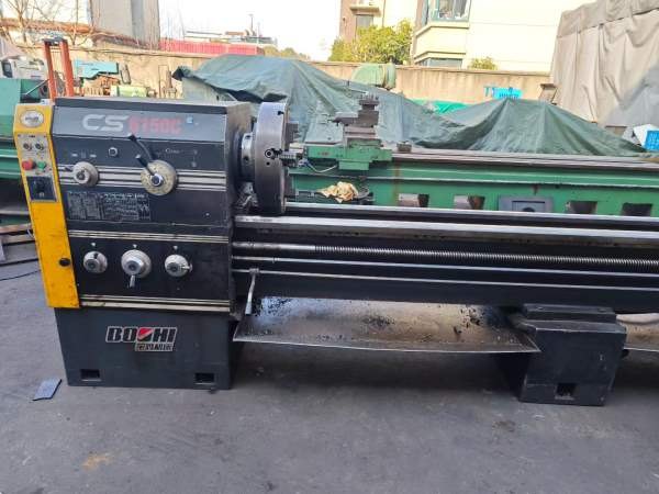 刚刚到货:精品宝鸡CS6150C3米车床，主轴孔105c，低价.