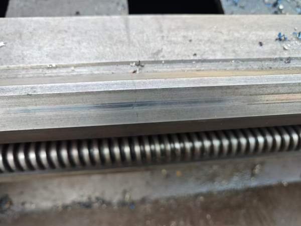 刚刚到货:精品宝鸡CS6150C3米车床，主轴孔105c，低价.