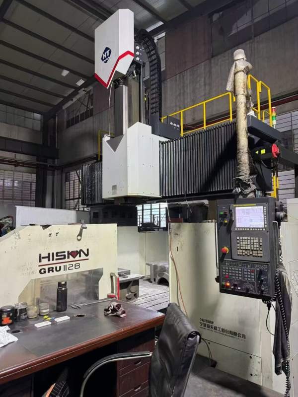 海天GRU2830米龙门，工作台2米3米，门宽2.8米，门高1..