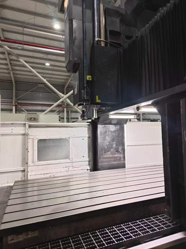 2023年4月苏州德扬3018龙门发那科MF Plus系统BT50主轴.