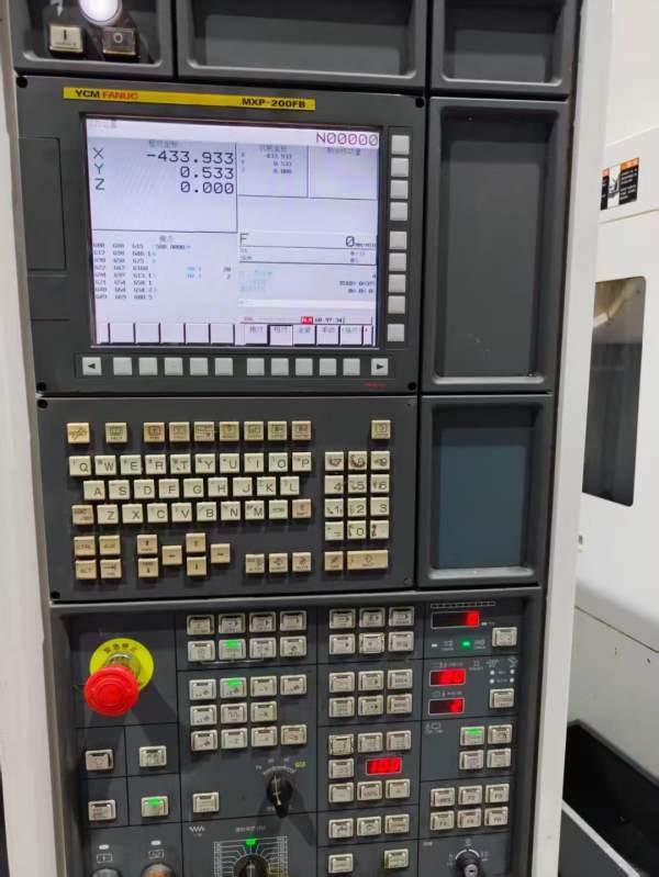 到货一批台湾机王永进FV85A加工中心，上市公司设备，.