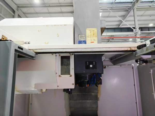 到货一批台湾机王永进FV85A加工中心，上市公司设备，.