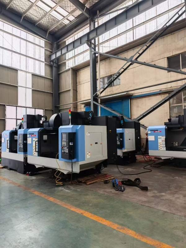 仓库现货，多款精品立式加工中心，一手货源，通电即用.