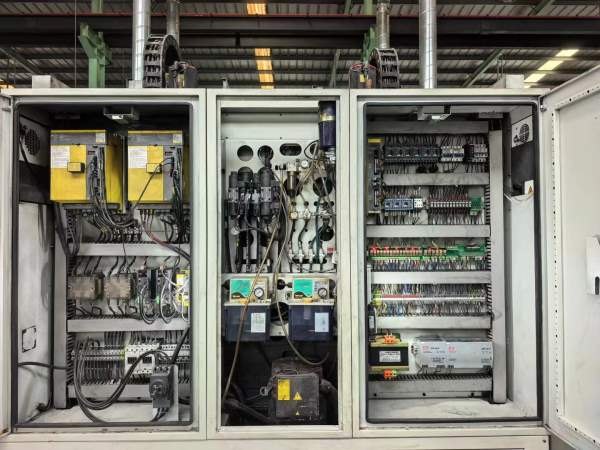 刹车盘专用车床、新机100多万、现在便宜