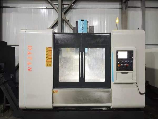 杭州大天1160加工中心，发那克m f Plus系统，45滚柱线.