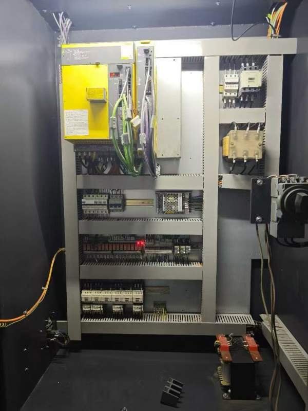 杭州大天1160加工中心，发那克m f Plus系统，45滚柱线.