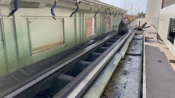 准新6180数控车一批到货，加工长度有 2台5米，2台10米.