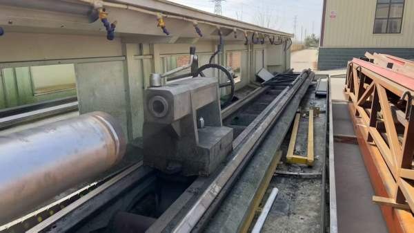 准新6180数控车一批到货，加工长度有 2台5米，2台10米.