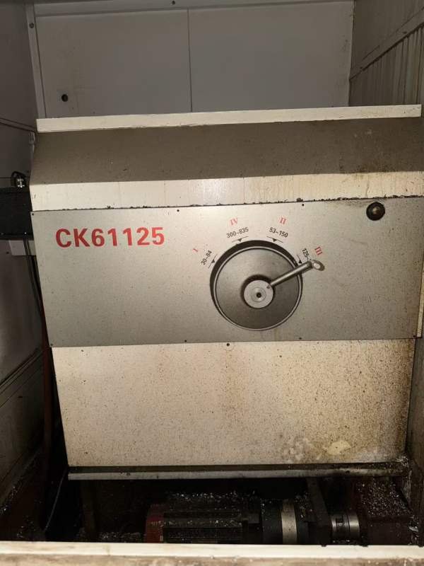 山东星火61125X1500数控车。