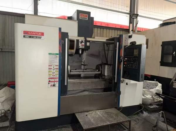 杭州三拓1160立加，机器安装少用，BT40主轴，带24把机.