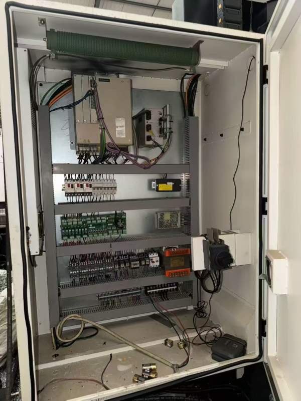 杭州三拓1160立加，机器安装少用，BT40主轴，带24把机.