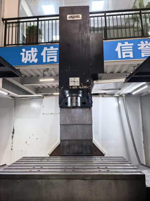 2023年重型两线一硬良将1580数控铣，Y轴4导轨，发那科.