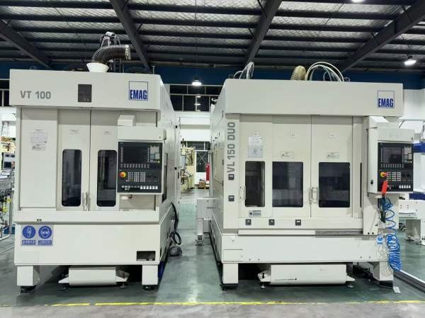 德国EMAGVL150DUO双主轴数控倒立车卡盘直径:210mm回转.