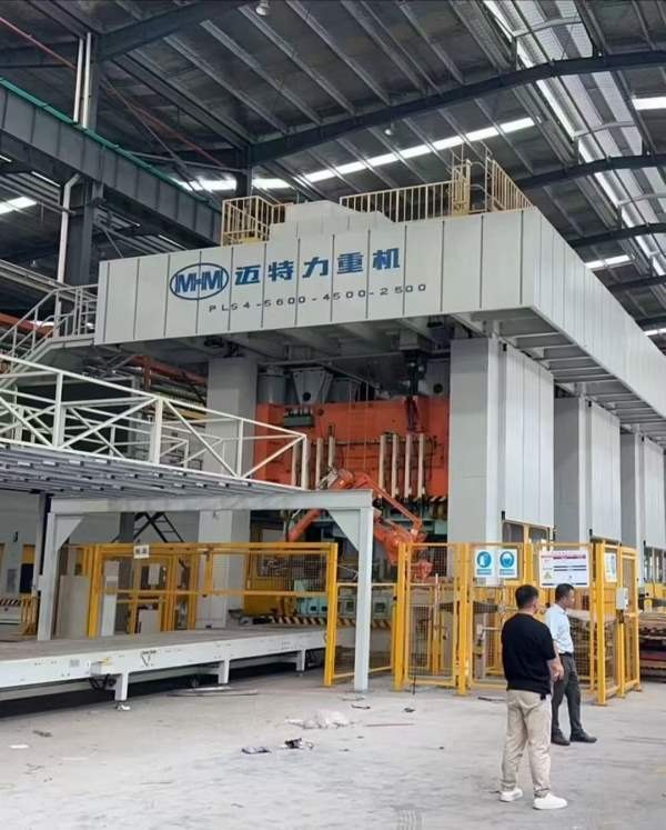 迈特力A线全新机安装未用：2000-1200-800-800-800T整.