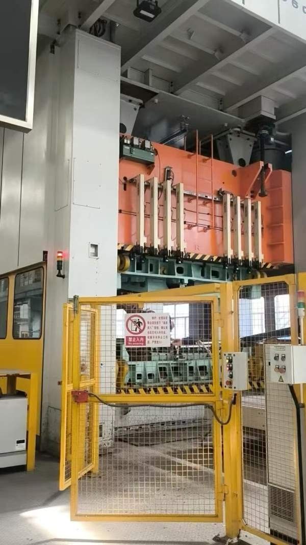 迈特力A线全新机安装未用：2000-1200-800-800-800T整.