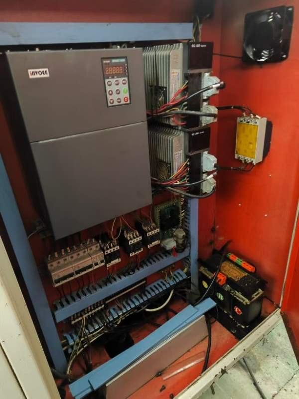 出售同款两台2013年常州欧凯产CK6150X1000数控车，广.