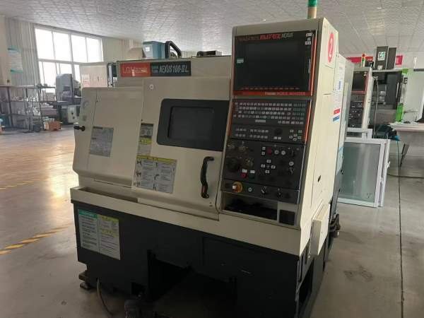 马扎克100L数控车床，6寸卡盘，12工位刀塔，同款2台。.
