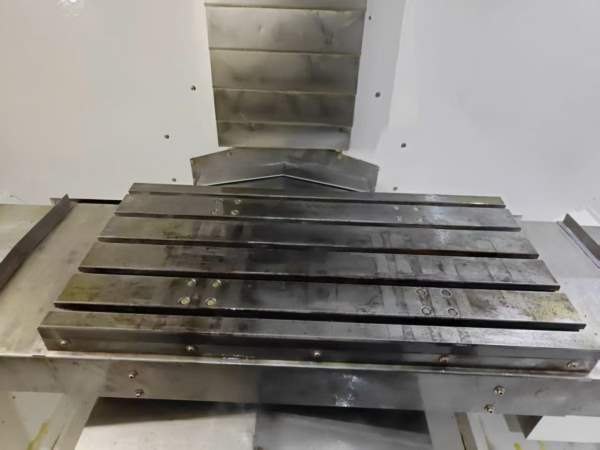 新到两台2021年江苏厚道850加工中心，发那科OI-MFPlus.