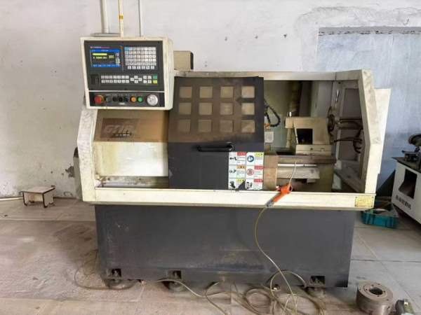 2018年金火6132数控车床，广数系统，导轨如精品