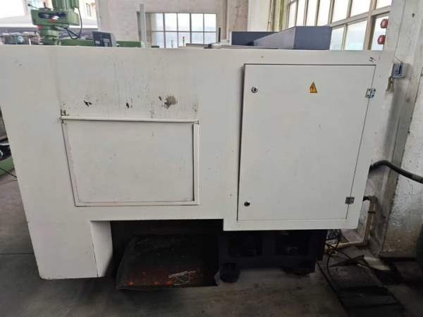 精品沈阳CAK630数控车床，线轨，6寸卡盘，排刀，广数.