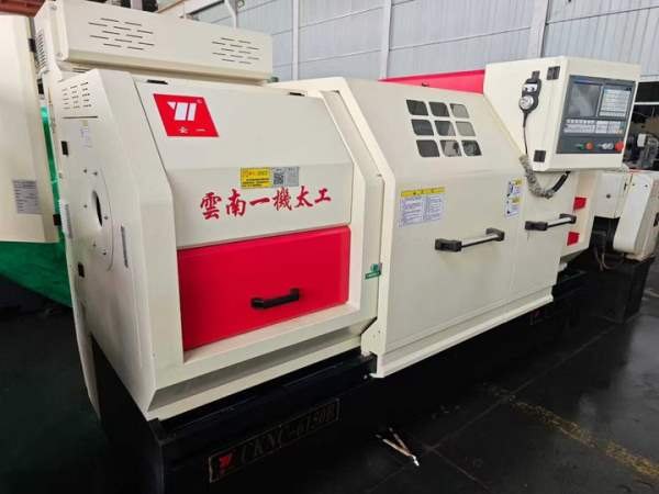 2025年5月准新机云南一机50数控车床，广数系统，几乎.