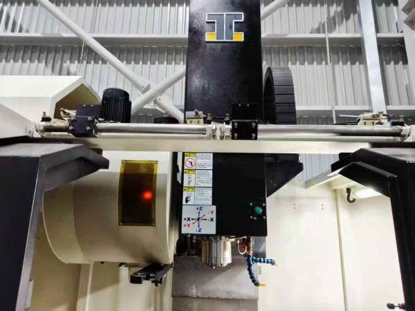 2020年11月泉州佳泰850加工中心，发那科OI-MFPlus系统.