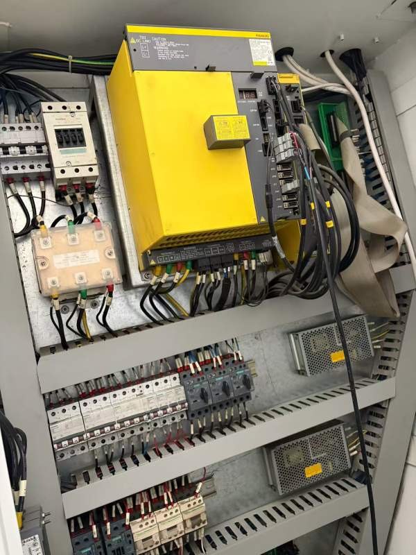 佛威1062三轴线轨，罗毅主轴8000转带油冷机，圣杰24把.