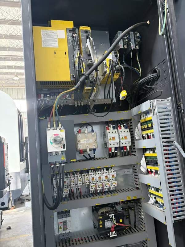 2018年威亚f500带四轴。