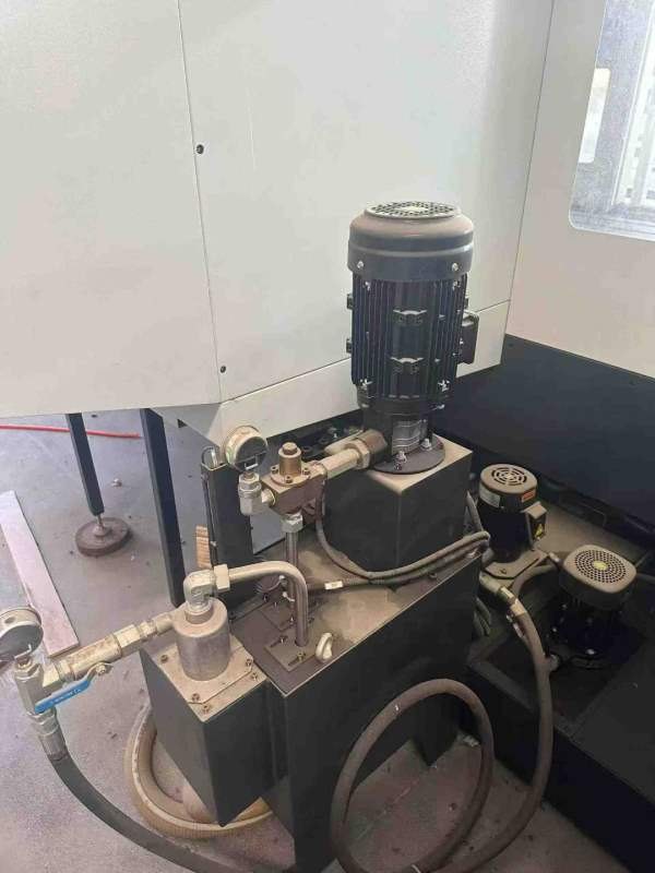 海天1321龙门加工中心发那科MF pius运行时间1100小时.