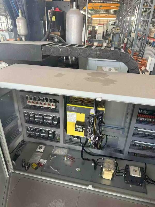 海天1321龙门加工中心发那科MF pius运行时间1100小时.