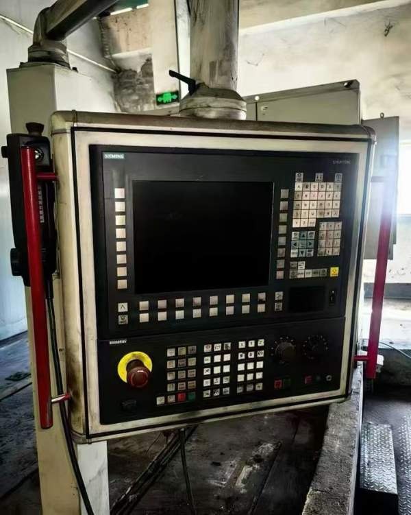 出售昆明道斯WHN130Q刨台式铣镗加工中心，40把刀库，.